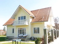 A wonderful new furnished house with a sauna and a large yard for sale near Pazardzhik