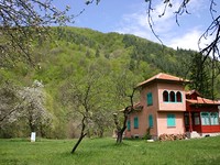 Beautiful house for sale in the mountains near Teteven
