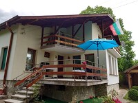 Houses in Godech