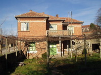Houses in Elhovo