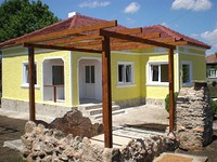 FULLY RENOVATED BEAUTIFUL HOUSE