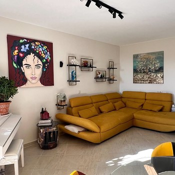 Furnished apartment for sale in Saint Vlas