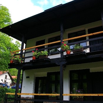 Guest house for sale in the Mountains