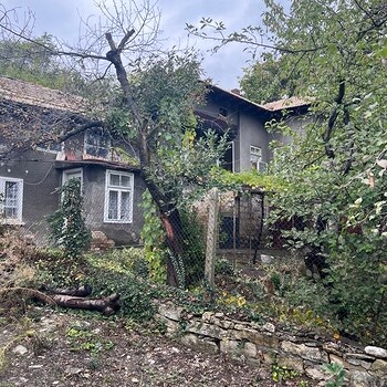 Houses in Targovishte