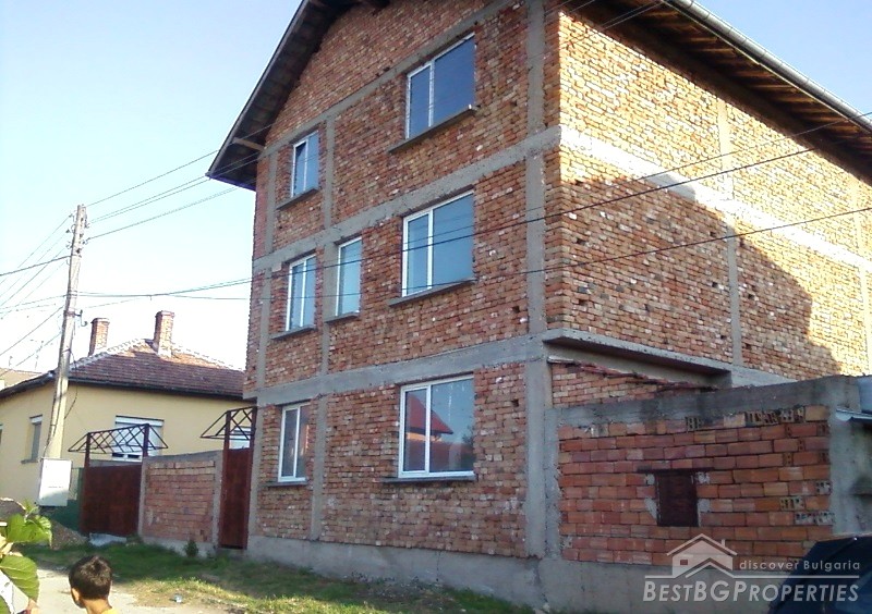 House for sale in Dolna Mitropolia