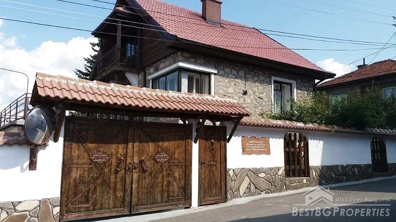 House for sale in the mountains near a reservoir