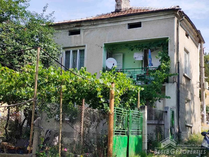 House for sale in the town of Mezdra