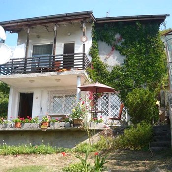 Houses in Elin Pelin
