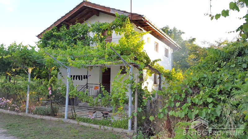 House for sale near the border with Greece