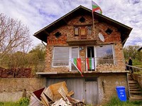 House for sale near the town of Pernik