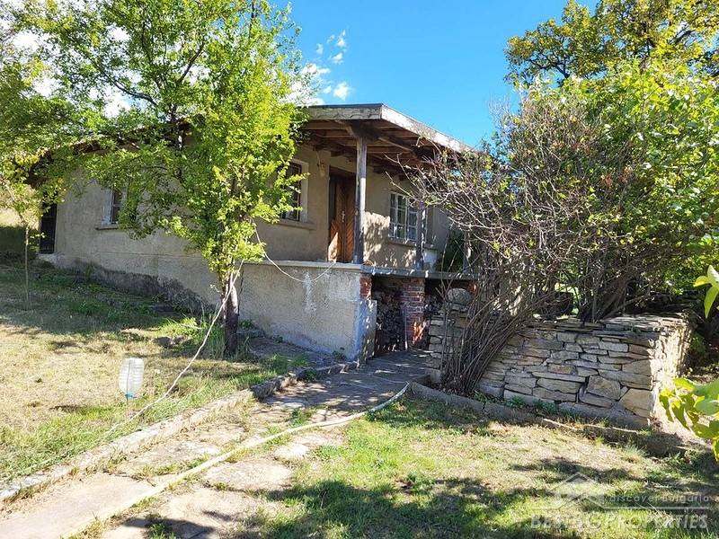 House for sale near the town of Sungurlare