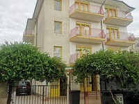 Huge house for sale in the sea resort of Chernomorets