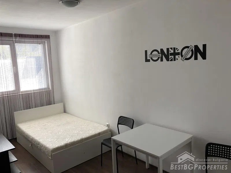 Investment studio for sale in Student`s town