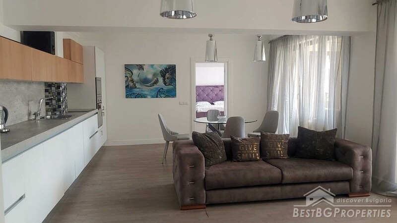 Large designer apartment for sale in Golden Sands