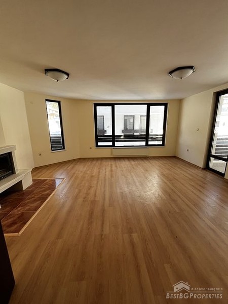 Large two bedroom apartment for sale in Pamporovo