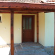 Lovely Renovated House 17km From Beach
