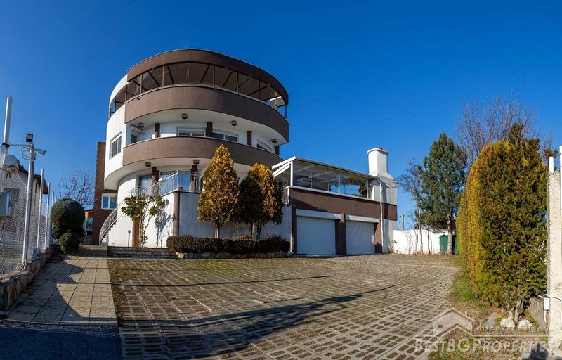 Luxurious huge house for sale in Varna