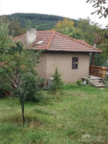 Neat house for sale close to Pernik