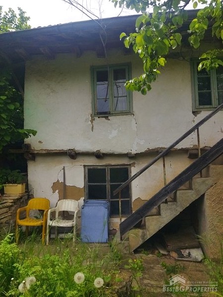Old house for sale close to Veliko Tarnovo