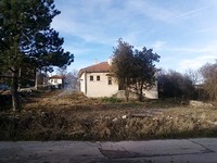 Old house for sale requiring renovation near Varna