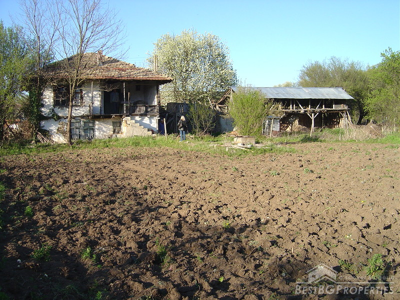 ���� - 13700 euro