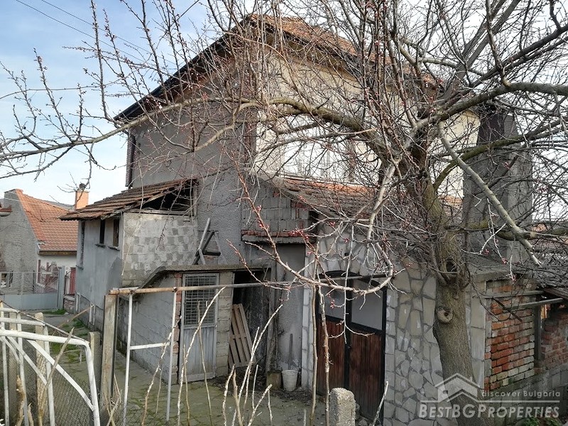 Property for sale in the town of Lom