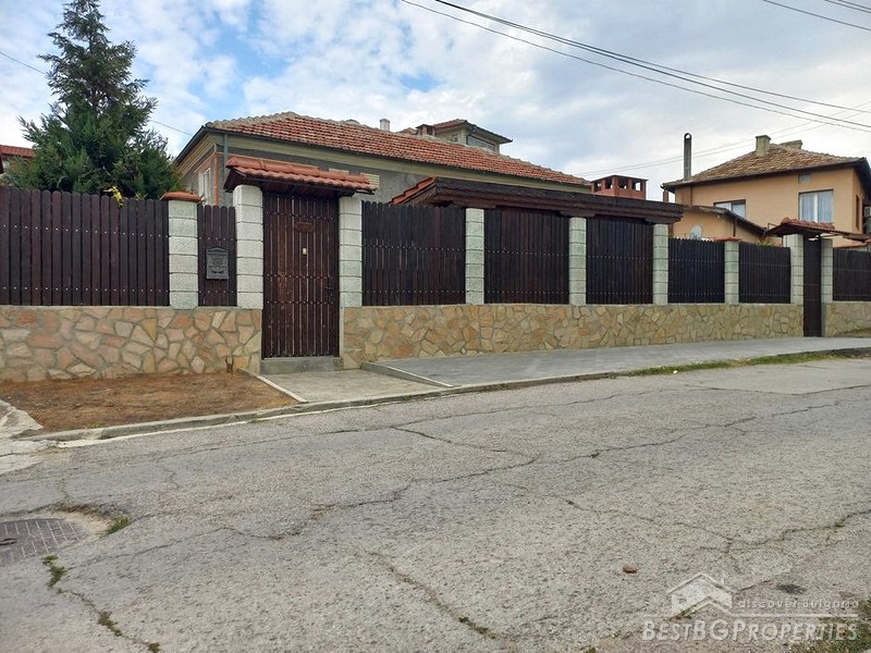 Renovated house for sale in the city of Aksakovo