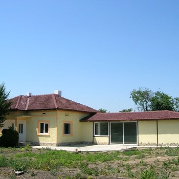 Renovated house near Dobrich