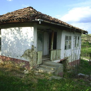 Rural House With Great Potential