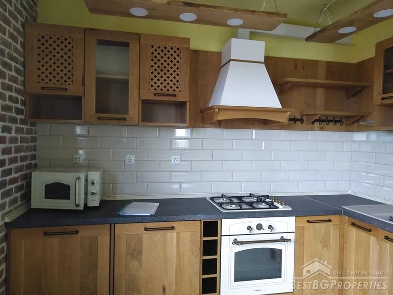 Spacious apartment for sale in the town of Bozhurishte