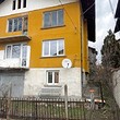 Three story house for sale in Pernik