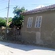 Two houses for sale on a shared plot of land in Oryahovo