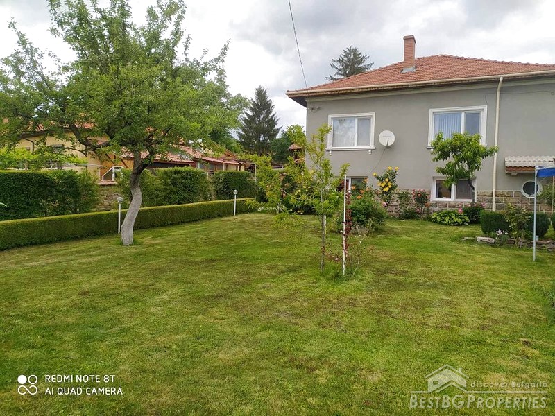  Two houses with a yard and a garage for sale near Sofia