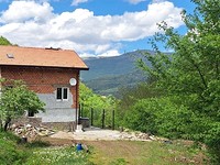 Vacation house for sale in the mountains near Svoge