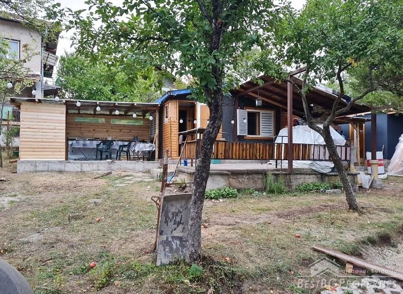 Wooden house for sale 40 mins from Sofia