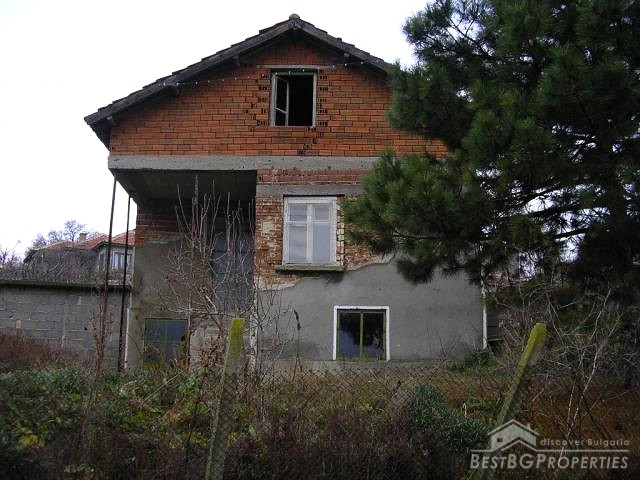 Villa with big yard for sale near Elhovo