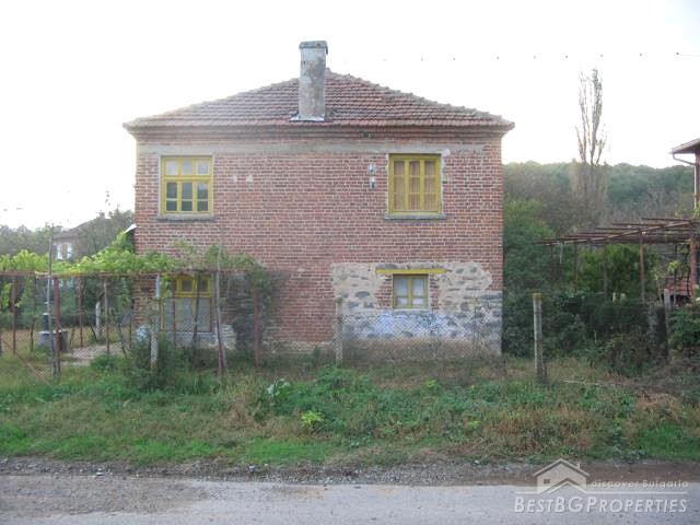 Big house for sale near Sredets