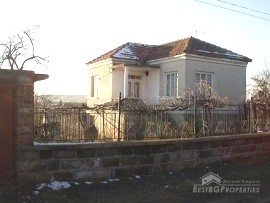 Cosy Two Storey House At The End Of A Village