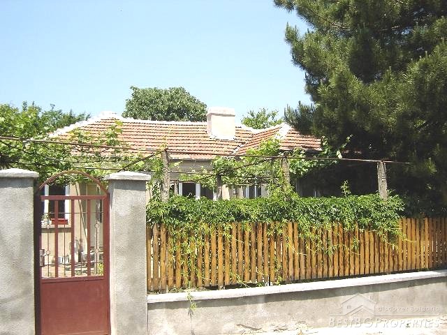 Good Looking House Close To The Seaside