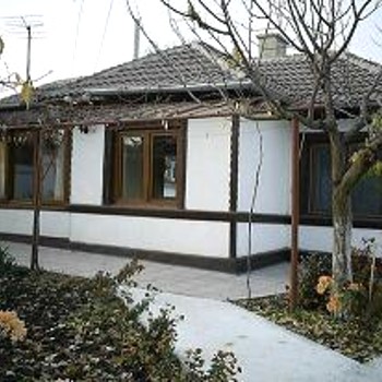 Holiday Cottage Near The Sea