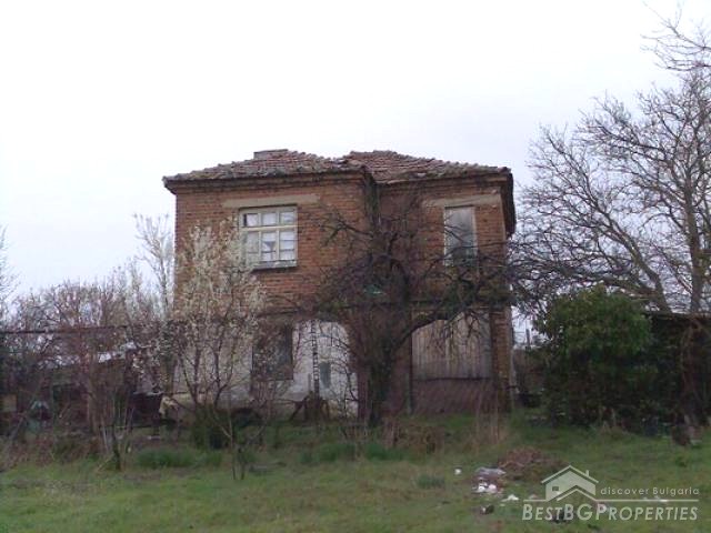House At The Foot Of The Mountain