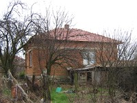 Casa con 3000 M di Sq fa del giardinaggio