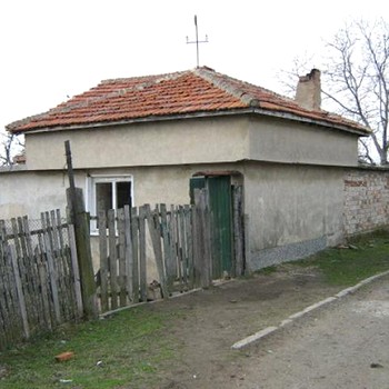 House With A Garage