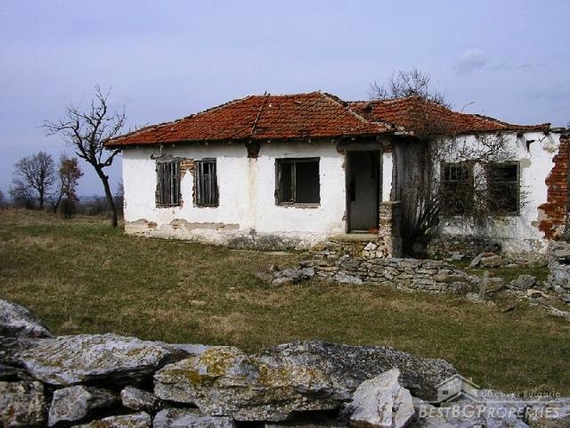 Old house for sale near Elhovo