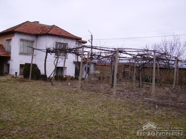 House for sale near mountain