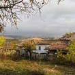 Old house with big land near Sandanski