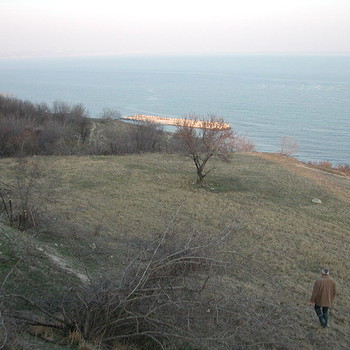Участок на берегу моря
