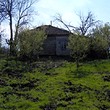 Casa in rovina in un villaggio attraente !