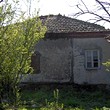 Casa in rovina in un villaggio attraente !