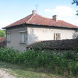Good looking house with large garden near lake